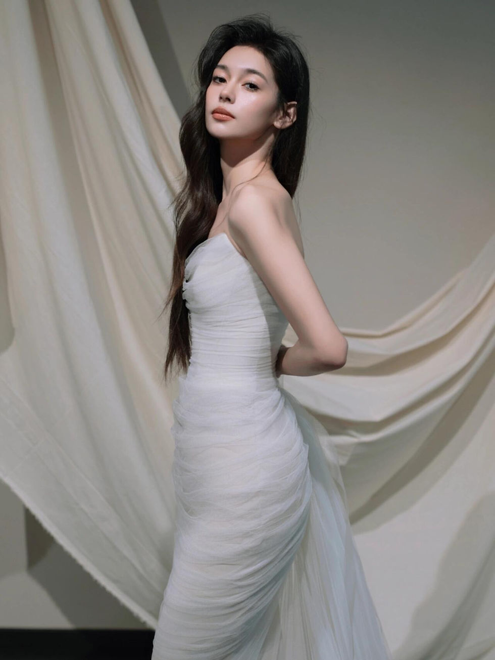 Thumbnail: 纱雾 the Mist