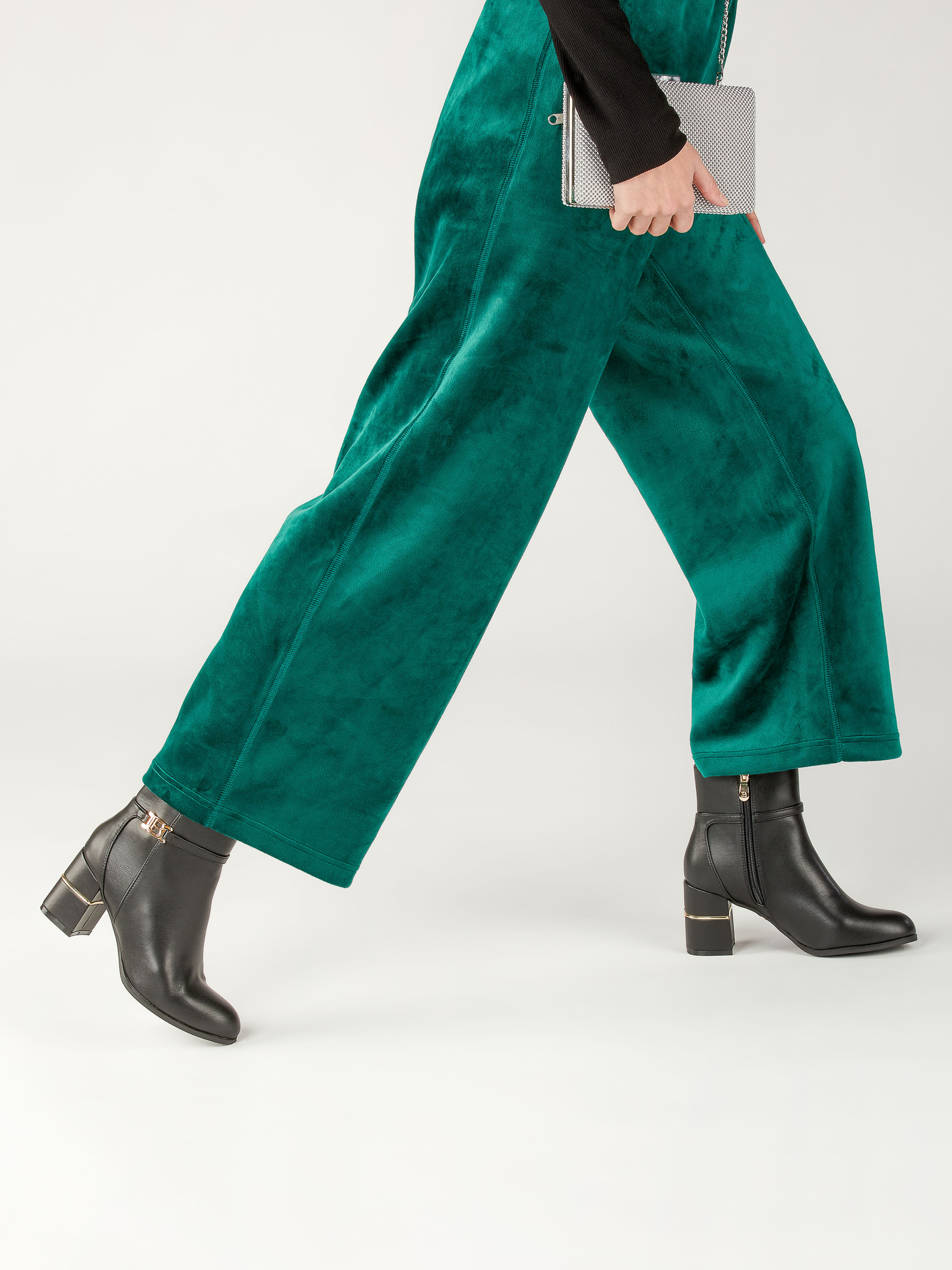 Laura Biagiotti stivaletti con tacco