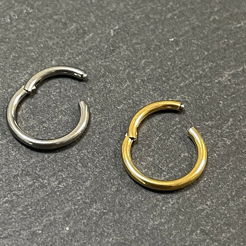 Thumbnail: 16g Titanium Clickers 8mm (Gold Color and High Polished )
