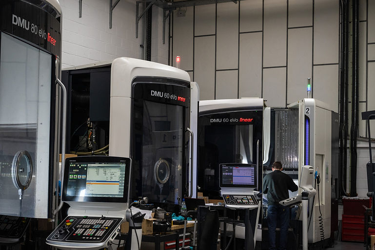 Precision engineers machinery