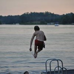 223943_252118141484034_3108533_n