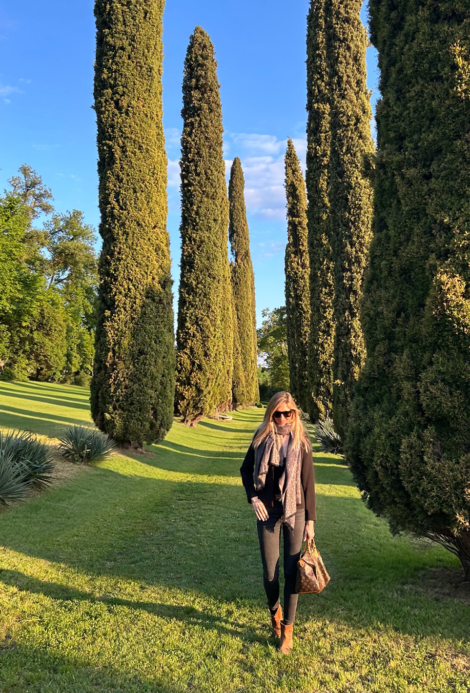 NICOLETTA-MATTEAZZI-CREATIVE-DIRECTORweb.jpg
