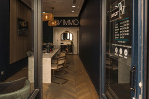 J'expose à PERPIGNAN au FESTIVAL OFF du 31/08/2024 au 14/09/2024 '' Le lac sacré de PUSHKAR '' à l'agence DV IMMO 9, rue Louis BLANC, en centre ville.