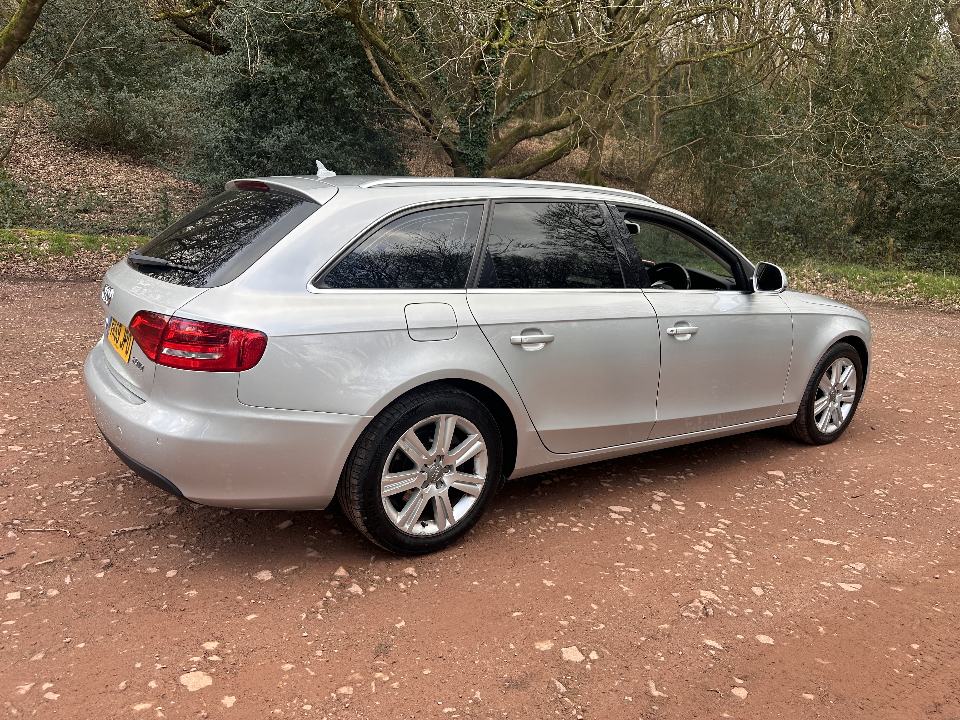 2009 Audi A4 — photo 1 of 2