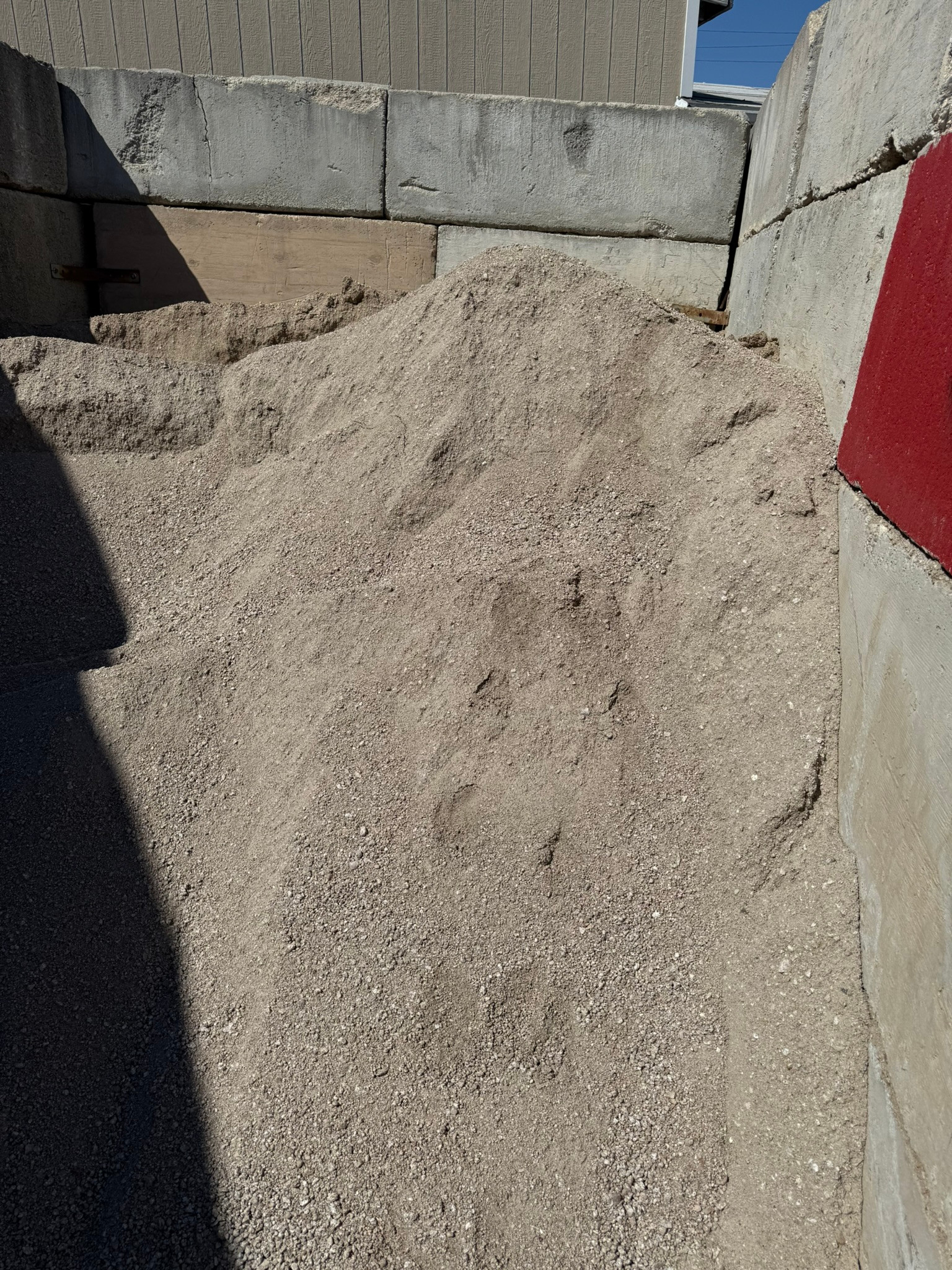 Decomposed Granite-100% natural-per cubic yard