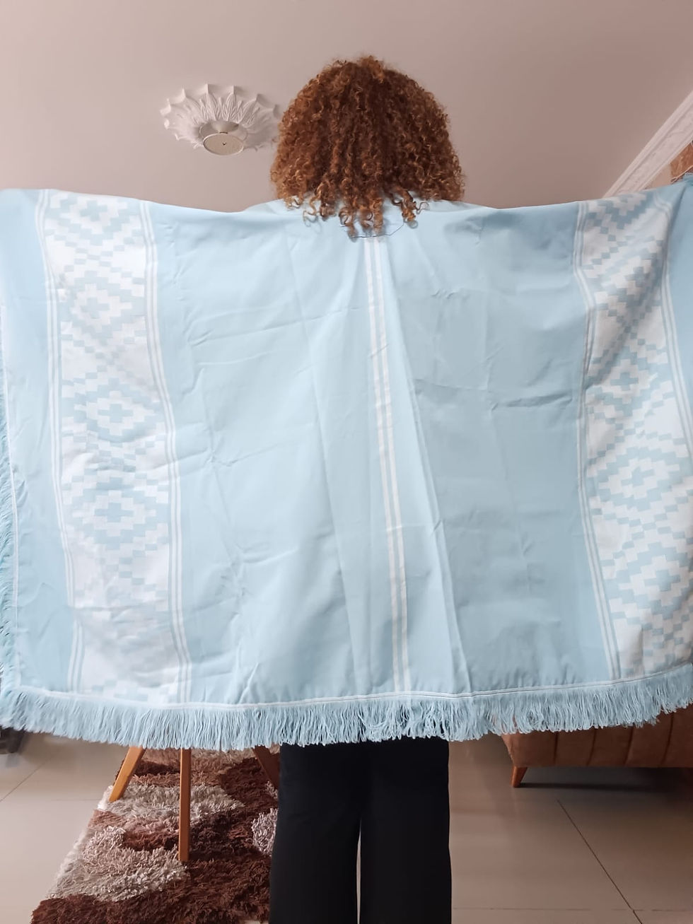 Miniatura: PONCHO ARGENTINO TEJIDO EN HILO 