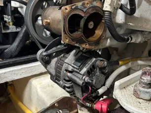 Volvo Penta IPS 600 impeller replacement in a tight engine compartment without removing the raw water pump