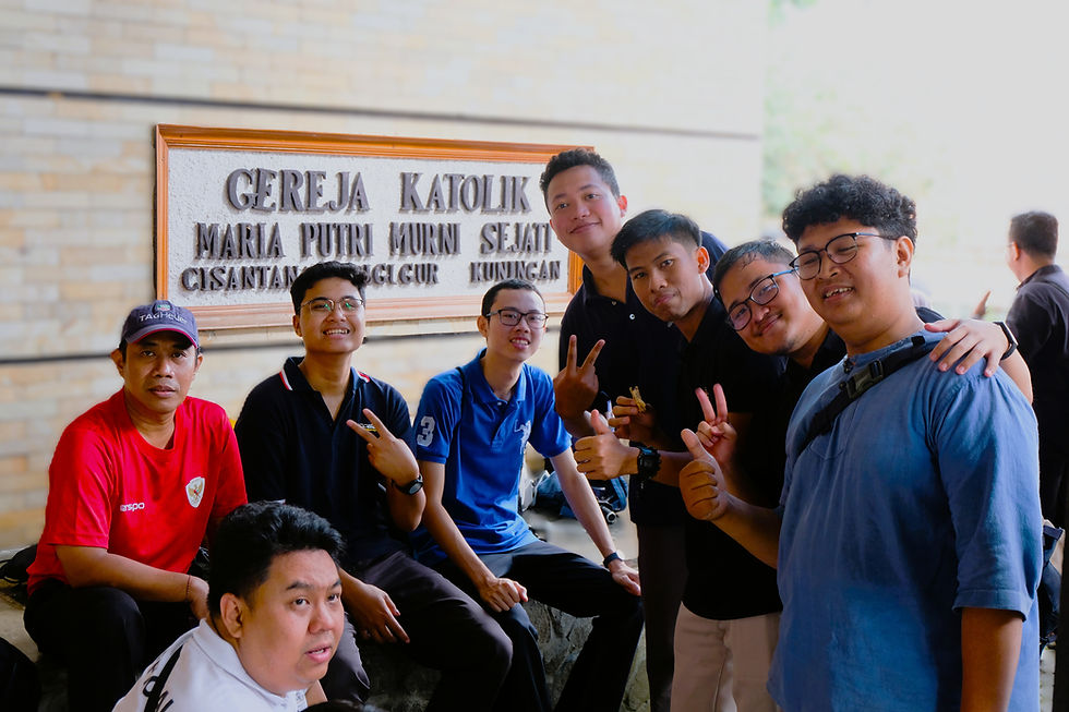 Gambar : Ziarah ke Goa Maria Kuniangan Sawer Rahmat