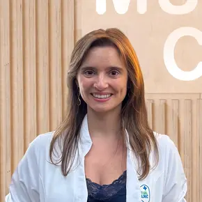 Médica Fisiatra na Mutual Clinic Braga