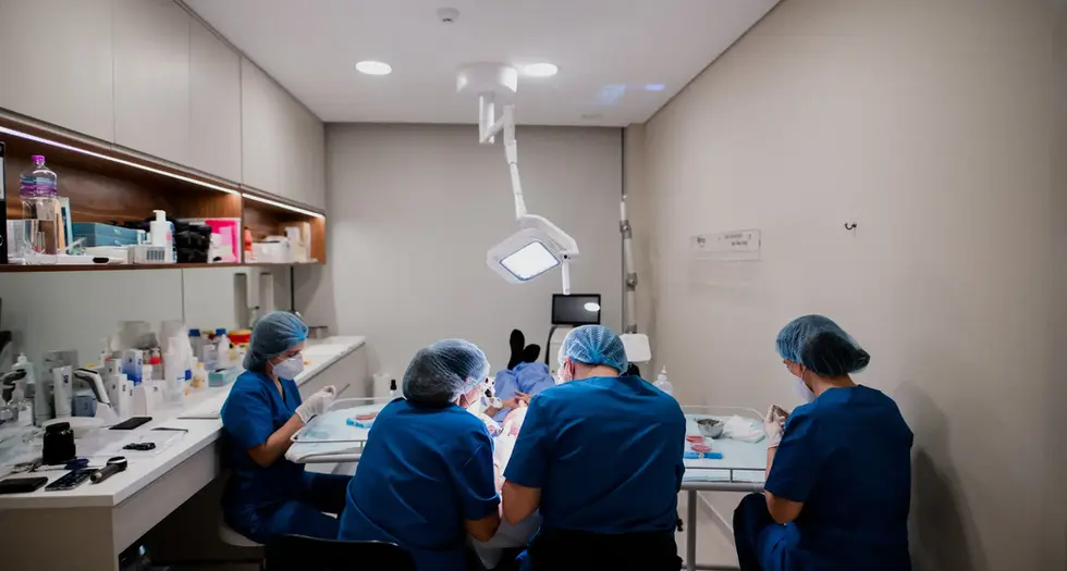 Extração e implantação de folículos 