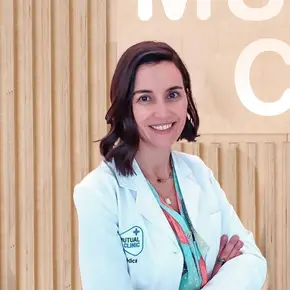 Médica do Spa Médico Estético Avançado da Mutual Clinic de Braga