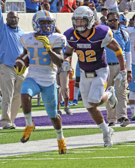 Willie Quinn Sets Southern Receiving Record