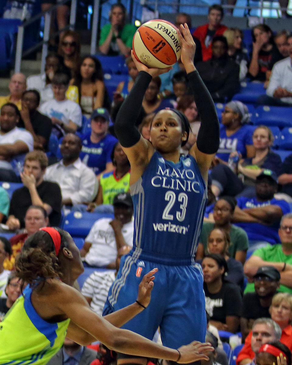 Maya-baseline jumper-5x4