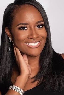 Lauren W. headshot.jpg