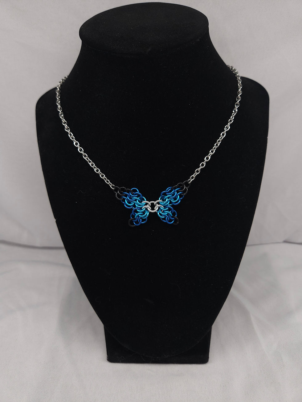 Miniaturbild: Butterfly Chainmaille Necklace