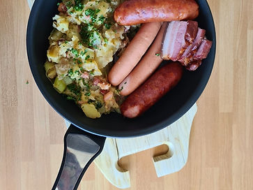 Purê Rústico de Batatas com Embutidos - Receita Francesa - Fácil e Prática - Tofaille