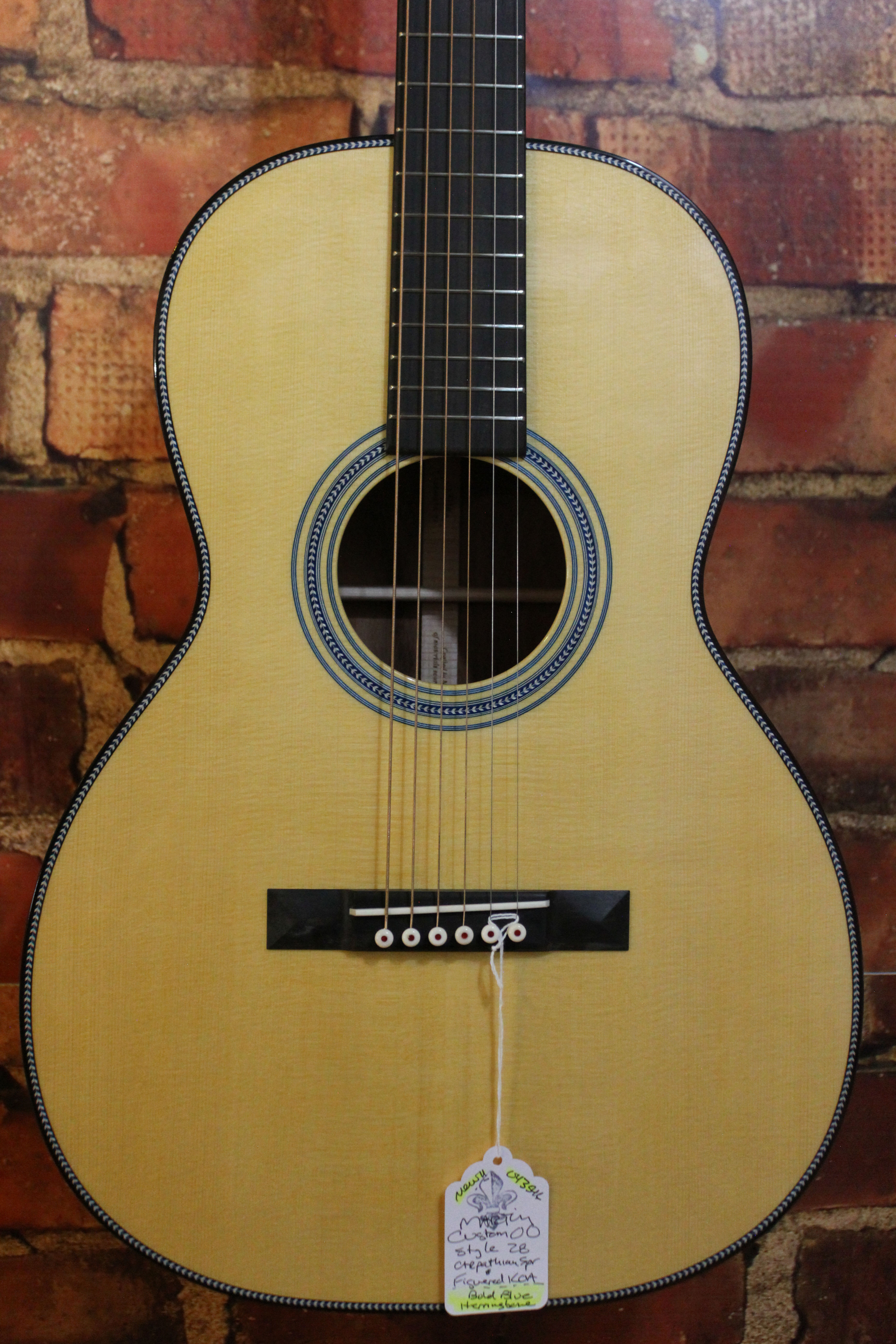 NEW Martin Custom  "00 12 Fret Koa"  C24-043546 Blue Herringbone