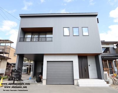 built-in garage house・・・。