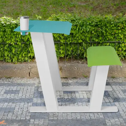 Mobilier urbain: Sièges avec tables de travail Apex Workstation en aluminium d'Hauser