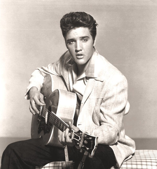 Periódicos antiguos Elvis Presley