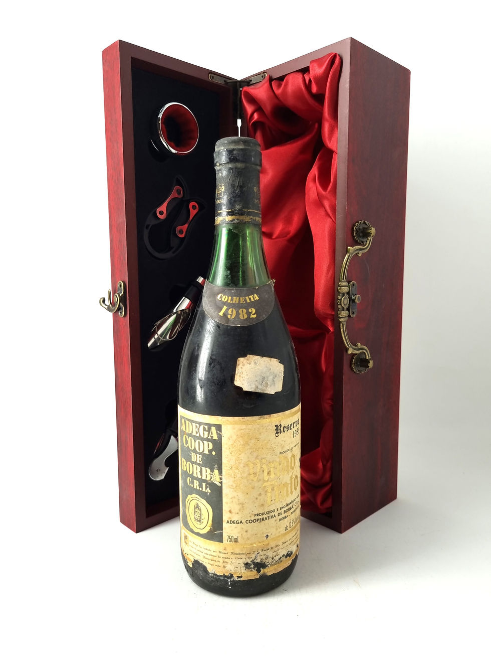1982 | ADEGA COOP. DE BORBA. C.R.L. Reserva. Portugal