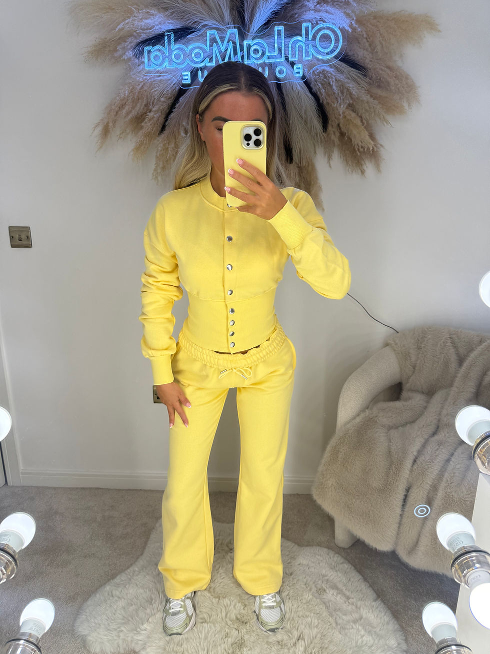 Thumbnail: YELLOW BUTTON COMPRESS WAIST TRACKSUIT