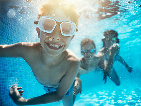 Kids in pool.jpg