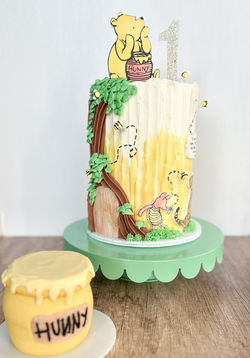 Winnie the Pooh Cake