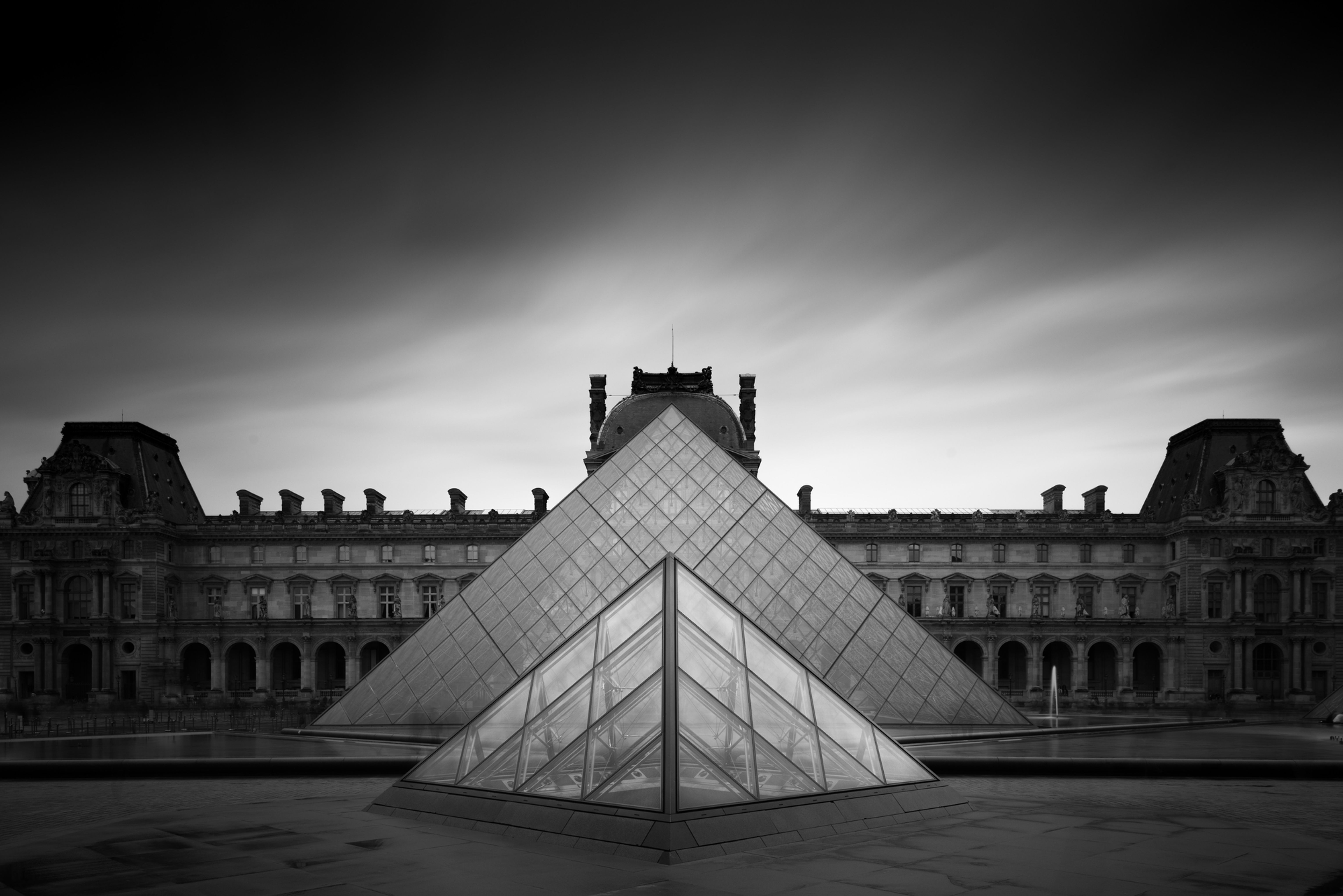 PYRAMIDE DU LOUVRE // TWO
