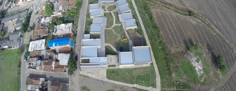 Centro de Desarrollo Infantil El Guadual de los arquitectos Daniel Joseph Feldman Mowerman + Iván Darío Quiñones Sánchez, articulo escrito en la revista focus latinoamerica por el arquitecto pablo cesar vazquez pompa. 