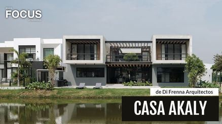 Casa Akaly de Di Frenna Arquitectos en Isla Mocolí, Samborondón, Ecuador. Artículo en Revista FOCUS Latinoamérica sobre arquitectura latinoamericana, vivienda contemporánea, patio central, concreto aparente y architecture.