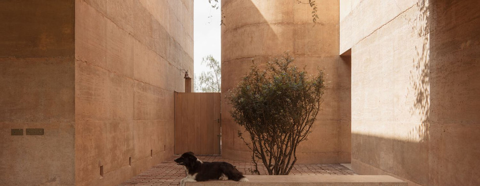 Casa Tejocote de GOMA Taller de Arquitectura en Querétaro, México. Artículo en Revista FOCUS Latinoamérica sobre arquitectura mexicana, diseño residencial contemporáneo y arquitectura latinoamericana. Architecture.