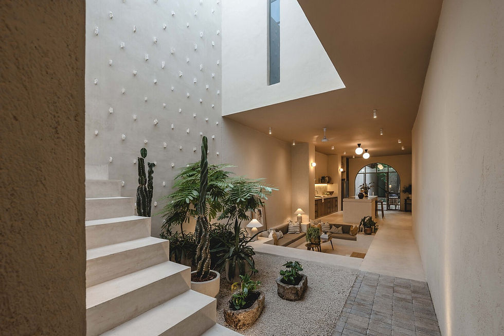 Casa Tamarindo de Studio Moca + Gadex en Mérida, Yucatán, México. Artículo en Revista FOCUS Latinoamérica sobre arquitectura mexicana, remodelación residencial, chukum, patios interiores y architecture.