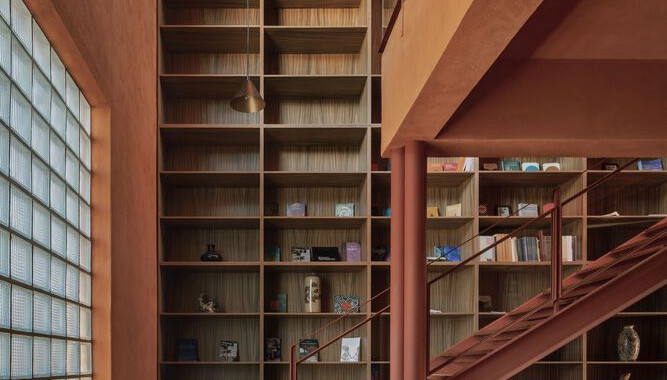 Centro para la Cultura y las Artes de la Ribera de ATELIER ARS en Ajijic, Jalisco, México. Artículo en Revista FOCUS Latinoamérica sobre arquitectura mexicana, arquitectura cultural, barro regional, Lago de Chapala y architecture.
