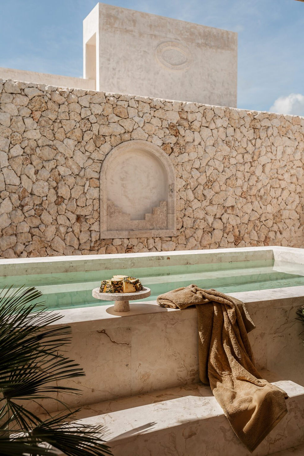 Casa Cedro de Terreo Studio en Tulum, Quintana Roo, México. Artículo en Revista FOCUS Latinoamérica sobre arquitectura mexicana, vivienda contemporánea, piedra caliza maya, arcos y architecture.