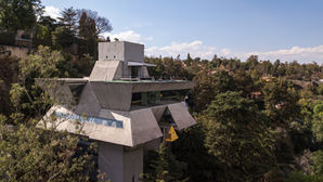 Casa Praxis - Casa-Estudio de Agustín Hernández.