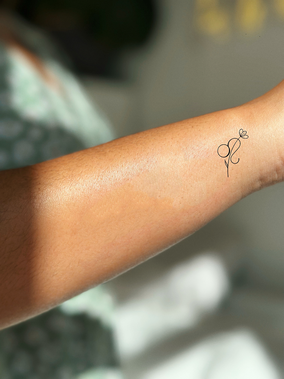 Thumbnail: Leo Zodiac Sign Temporary Tattoo