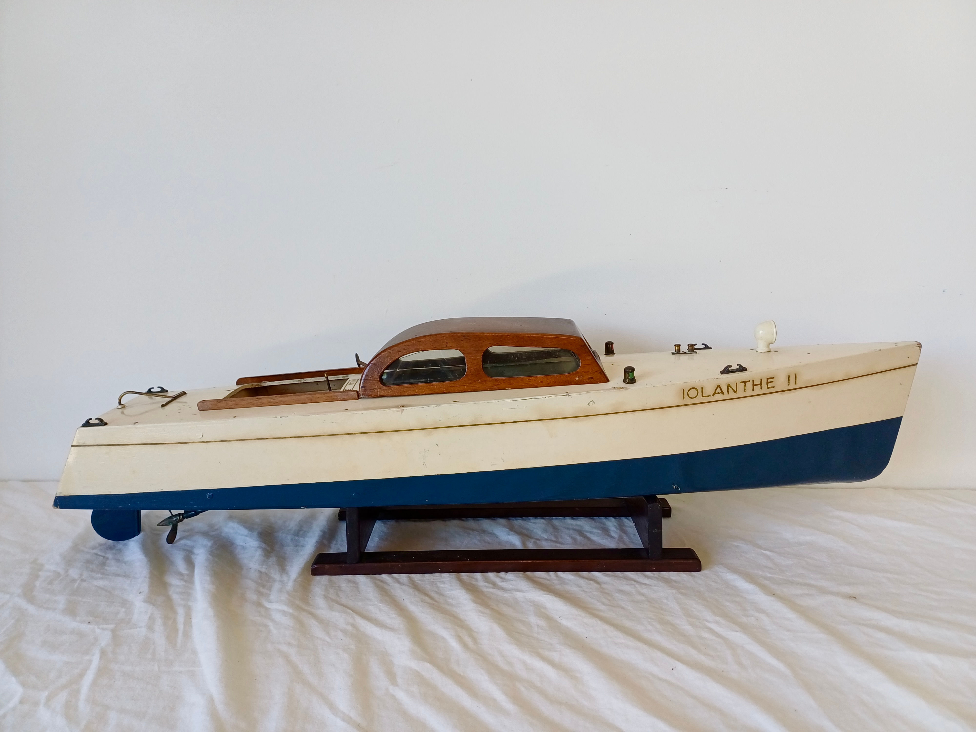 bassett lowke iolanthe pond yacht antique vintage model boat launch
