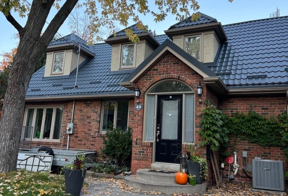When to Replace Asphalt Shingles in Ontario - and Why Many Homeowners Upgrade to Metal