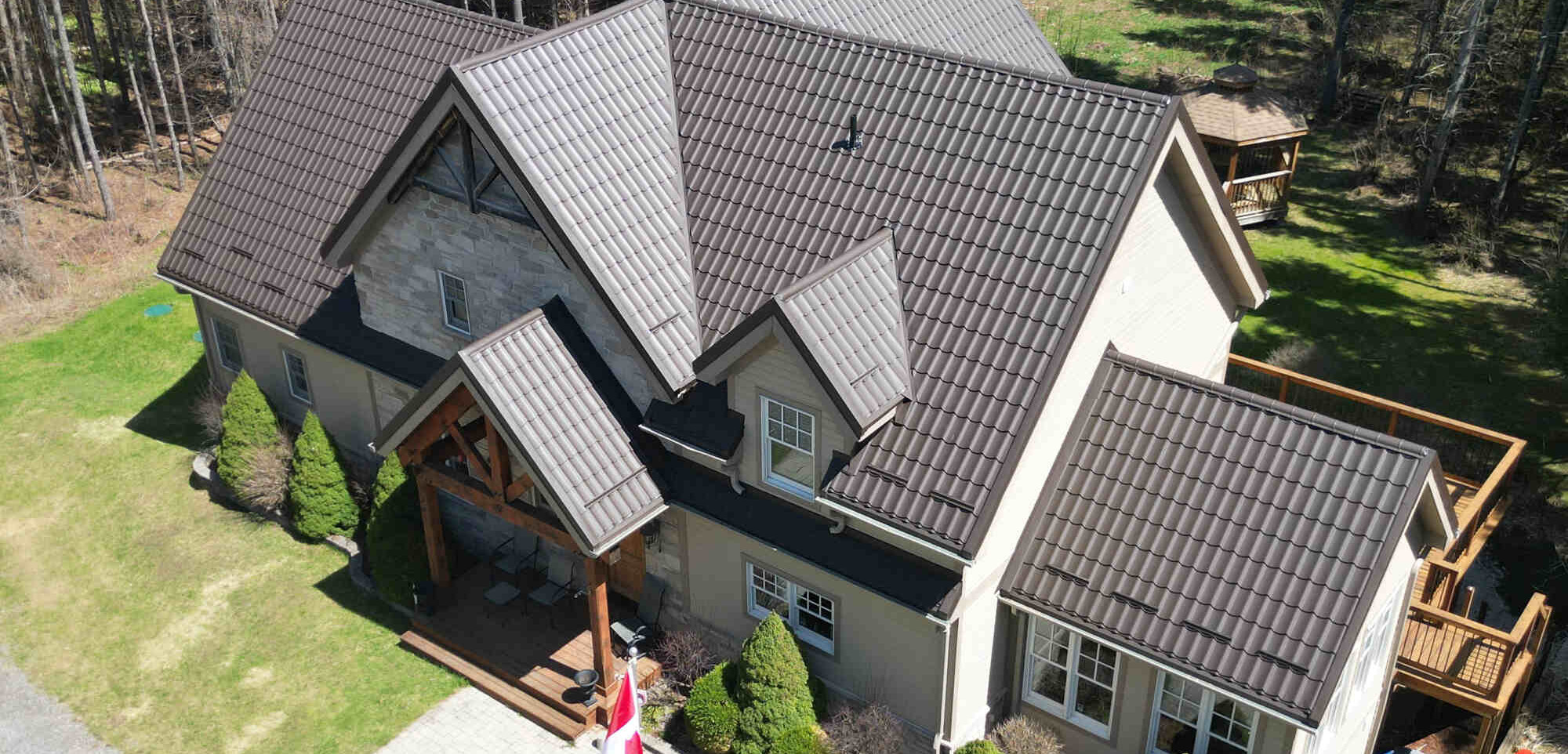 A professionally installed metal roof gives the home a finished exterior upgrade built around long roof lifetime, curb appeal, and Ontario weather performance.