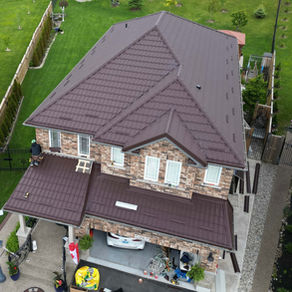 Standing Seam vs Metal Tile: Which Profile Suits Your Ontario Home?