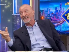 Pérez-Reverte: «Sánchez no se va a ir, aunque pierda, está vendiendo hasta a su abuela»