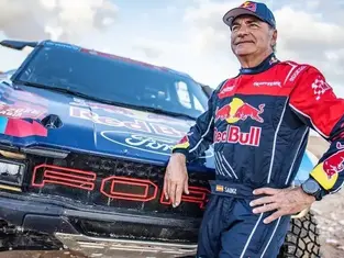 Carlos Sainz ya tiene dorsal para el Rally Dakar 2025