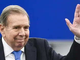 Maduro ofrece una recompensa por la captura de González Urrutia