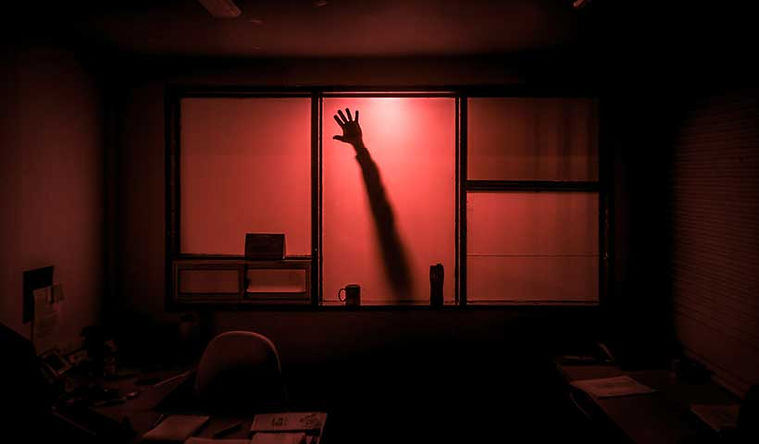Tu-espacio-de-trabajo-da-ma-s-miedo-que-una-peli-cula-de-terror-Wrike.jpg