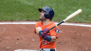 José Altuve batting at Oriole Park in 2017. Photo by Keith Allison, cropped by Power1047, CC BY-SA 2.0 via Wikimedia Commons.