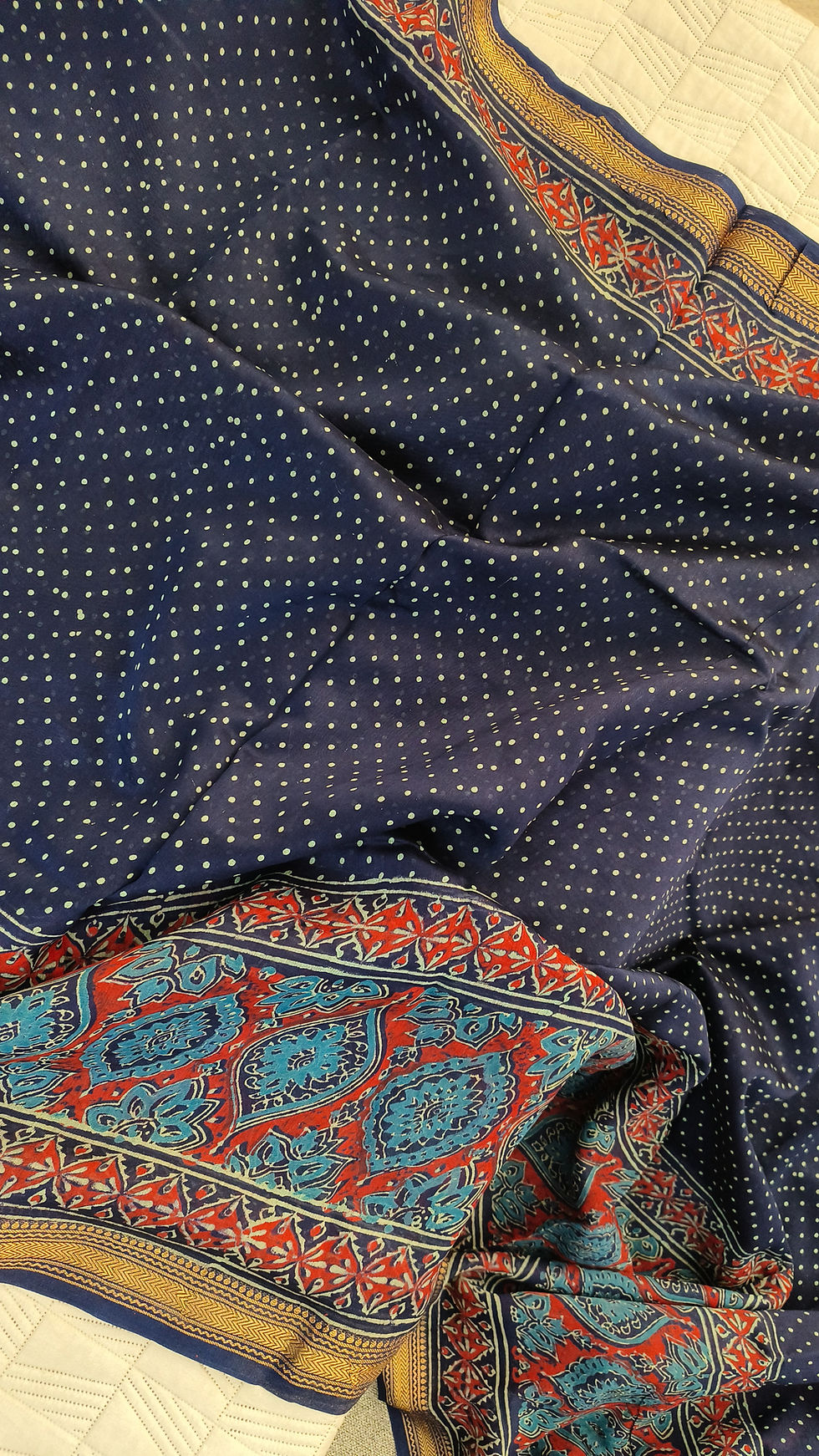 Thumbnail: Handblock printed border detail on Maheshwari cotton silk saree