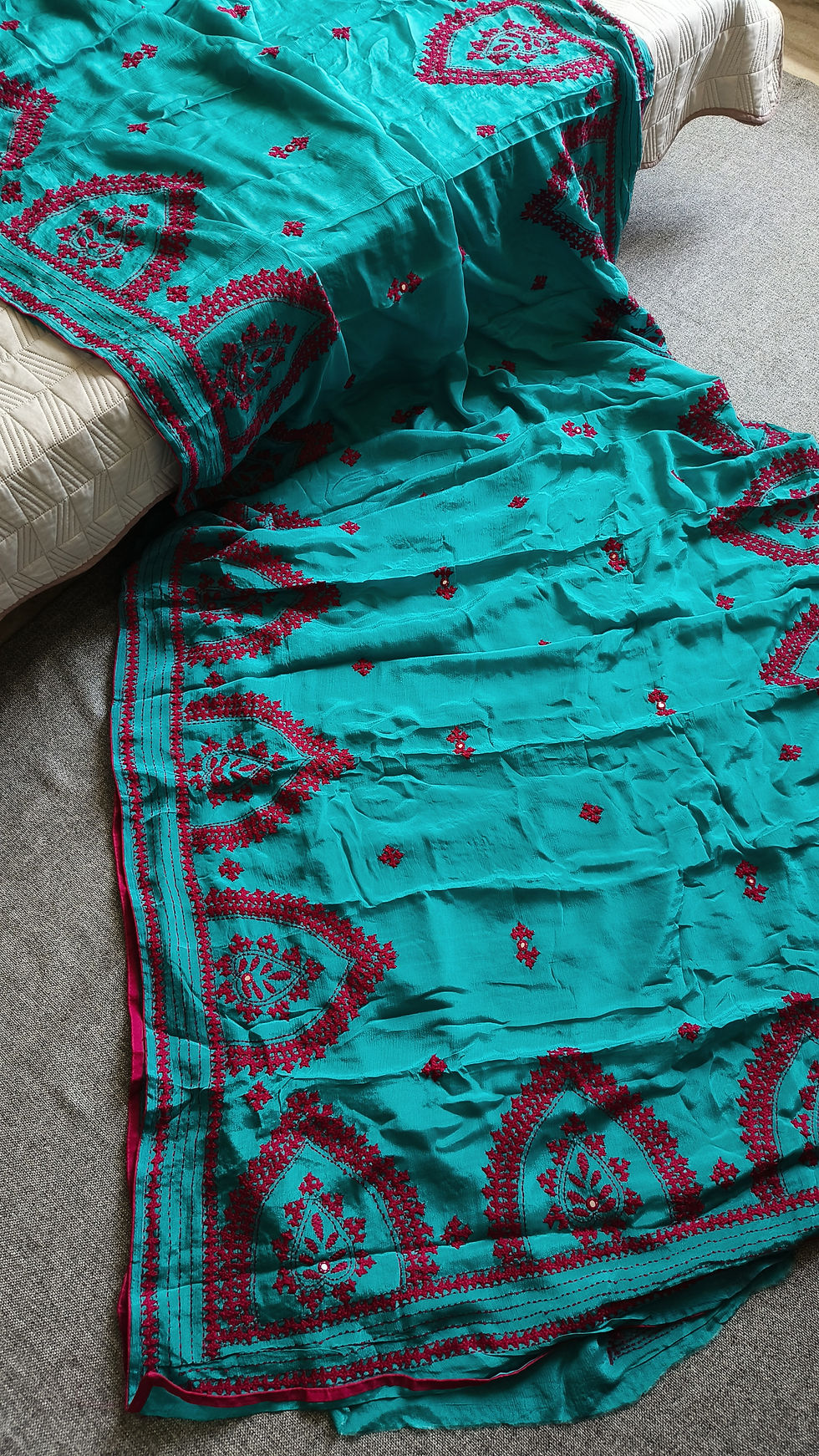 Crepe Silk Saree with Hand Kutchi Bharat Embroidery