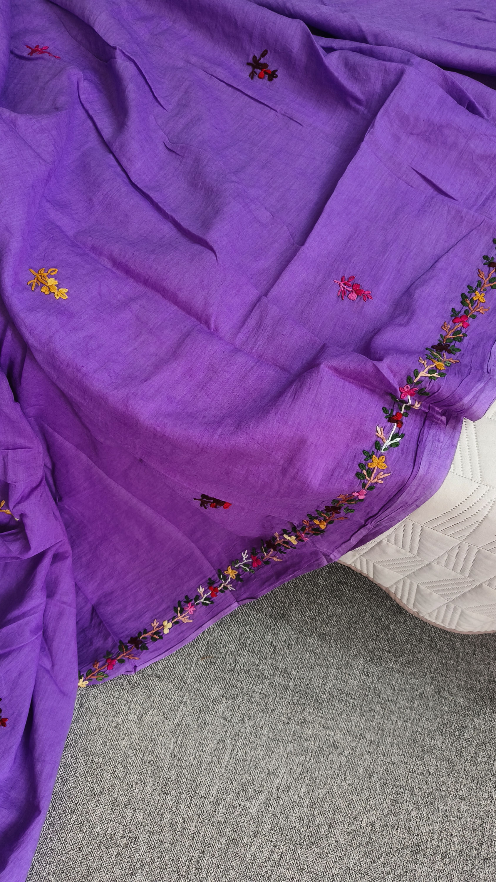 Mul Cotton Hand Embroidered – Lightweight Summer Saree