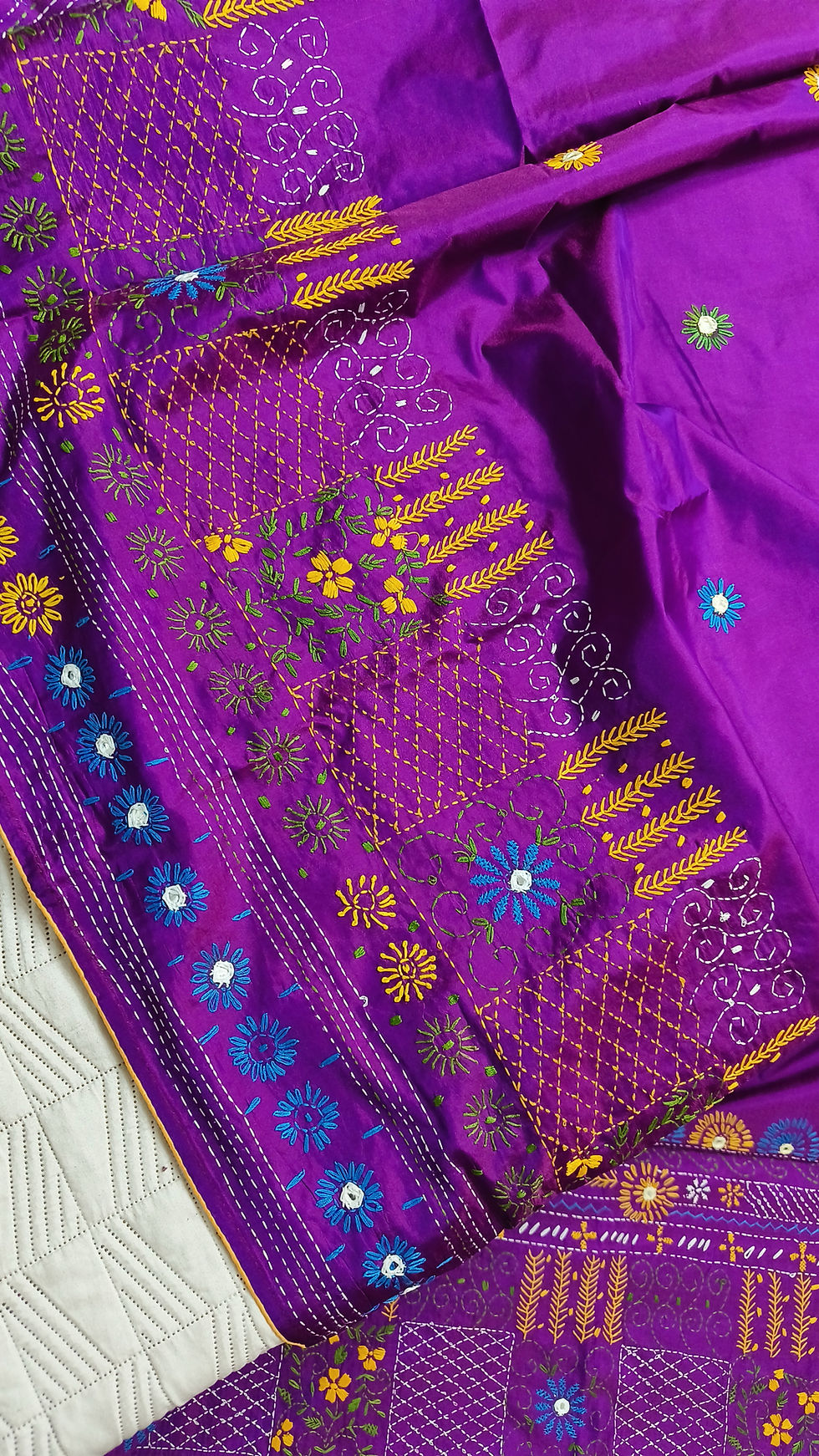 Handcrafted Lambani hand embroidery saree showcasing traditional Banjara craftsmanship